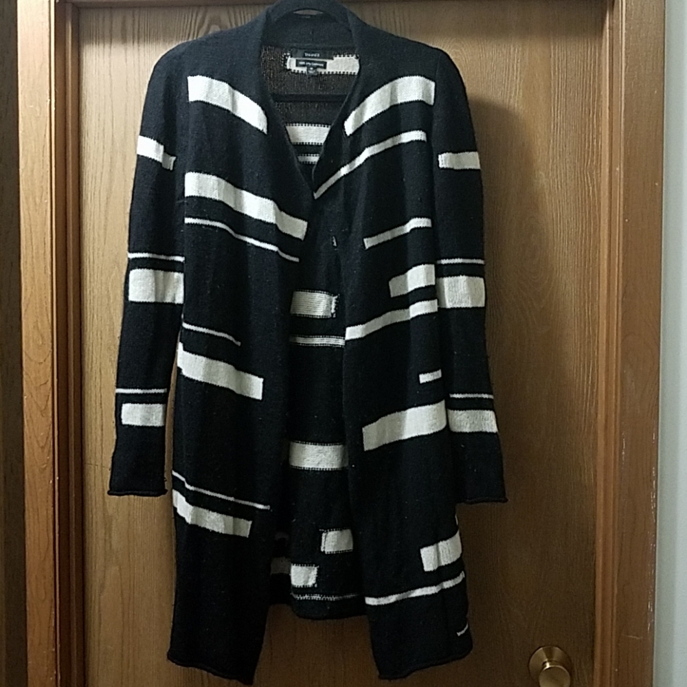 Tahari Cashmere Sweater